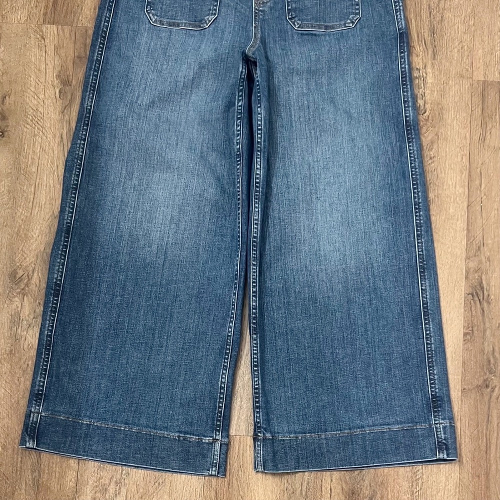 Spanx‎ Cropped Wide Leg Jeans with Patch Pockets in Shaded Blue Size Medium - Picture 8 of 12